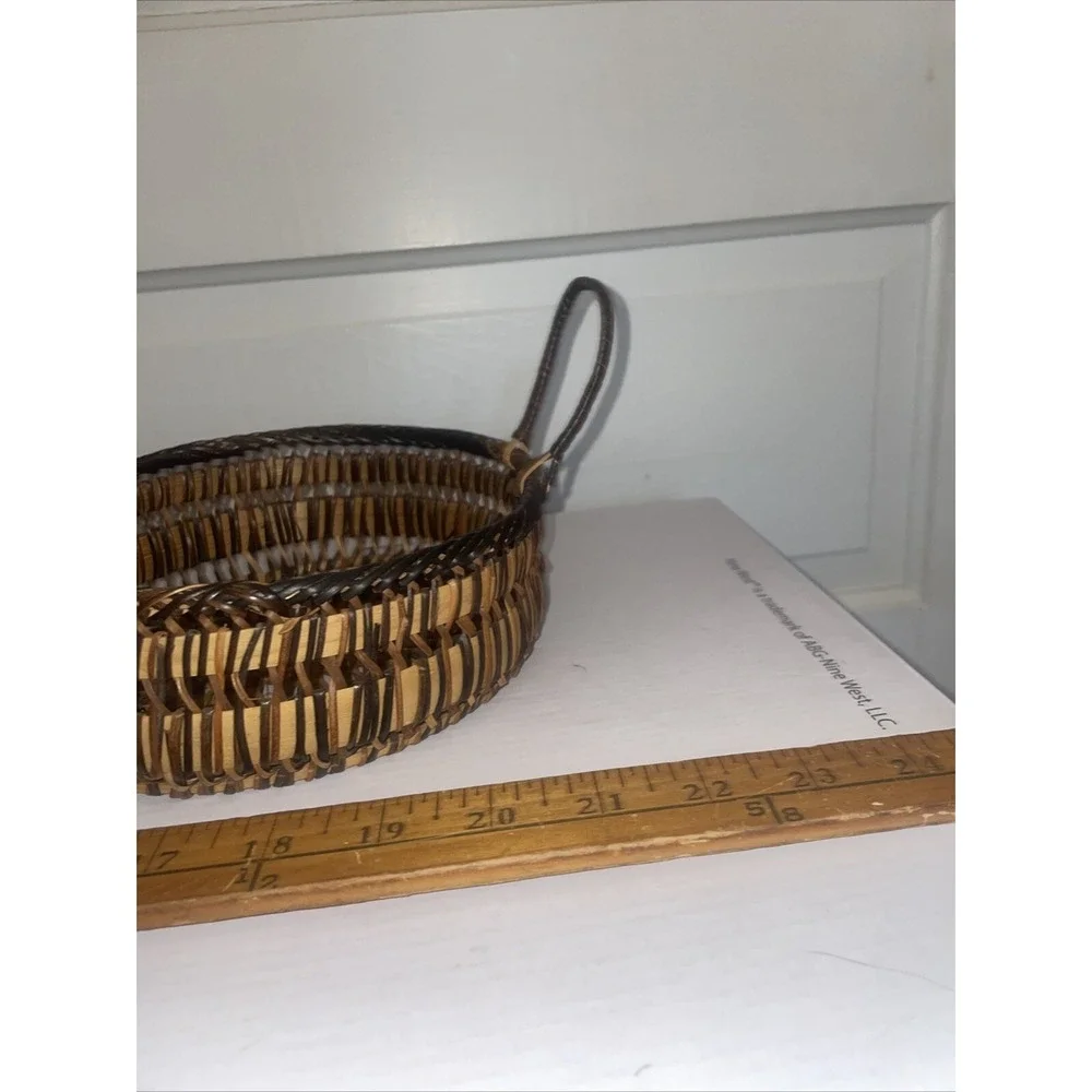 Lovely Wood Handled Woven 7